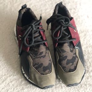 Steve Madden Cliff Fashion Sneakers